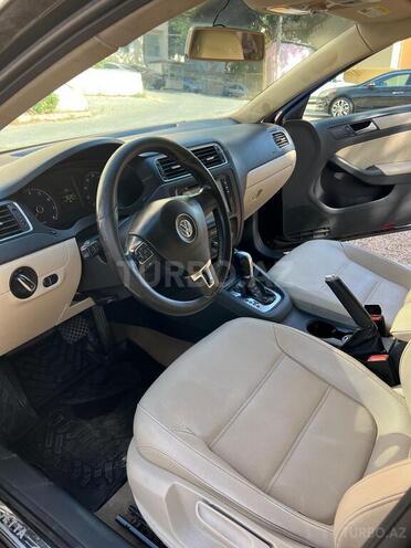 Volkswagen Jetta 2011, 200,000 km - 2.5 l - Bakı