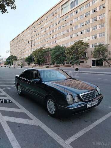 Mercedes E 220 d 1999, 480,000 km - 2.2 l - Bakı