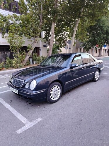 Mercedes E 220 d 1999, 480,000 km - 2.2 l - Bakı