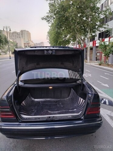 Mercedes E 220 d 1999, 480,000 km - 2.2 l - Bakı