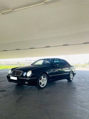 Mercedes E 270 1999, 298,000 km - 2.7 l - Bakı