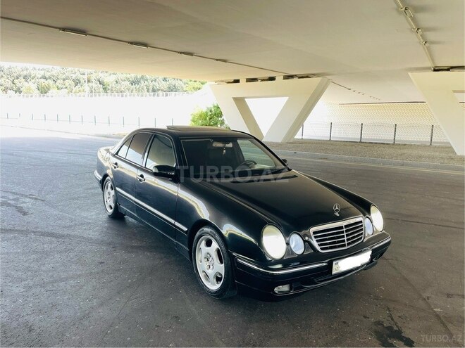 Mercedes E 270 1999, 298,000 km - 2.7 l - Bakı