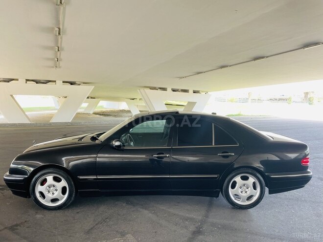 Mercedes E 270 1999, 298,000 km - 2.7 l - Bakı