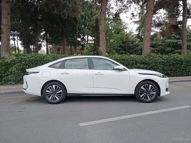 Changan Qiyuan A05 2025, 0 km - 1.5 л - Bakı