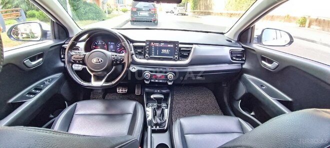 Kia Stonic 2017, 70,000 km - 1.6 l - Bakı