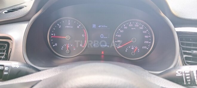 Kia Stonic 2017, 70,000 km - 1.6 l - Bakı