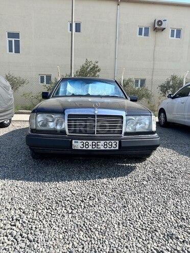 Mercedes E 250 1990, 320,000 km - 2.5 л - Bakı