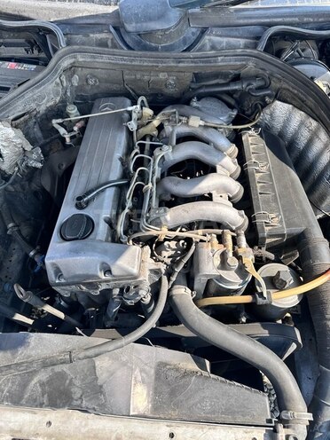 Mercedes E 250 1990, 320,000 km - 2.5 л - Bakı