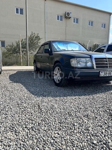 Mercedes E 250 1990, 320,000 km - 2.5 л - Bakı