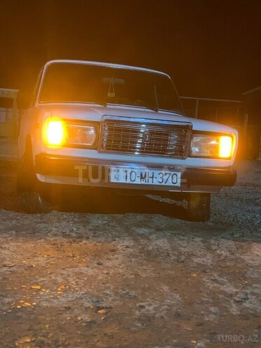 LADA (VAZ) 2107 2004, 90,000 km - 1.6 l - Sabirabad