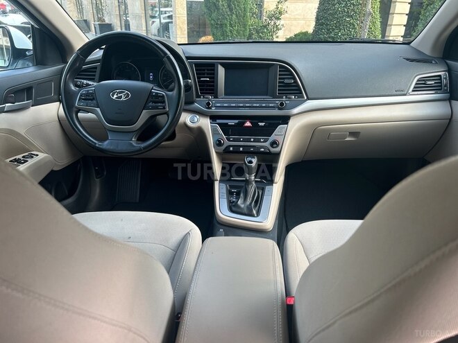 Hyundai Elantra 2018, 64,000 km - 2.0 l - Bakı