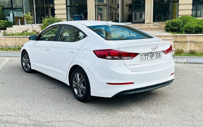 Hyundai Elantra 2018, 64,000 km - 2.0 l - Bakı