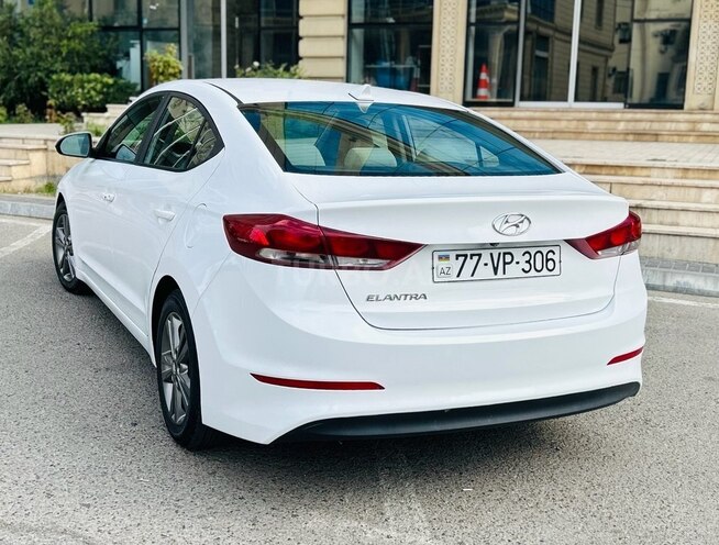 Hyundai Elantra 2018, 64,000 km - 2.0 l - Bakı