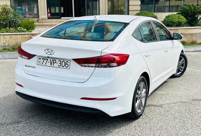 Hyundai Elantra 2018, 64,000 km - 2.0 l - Bakı