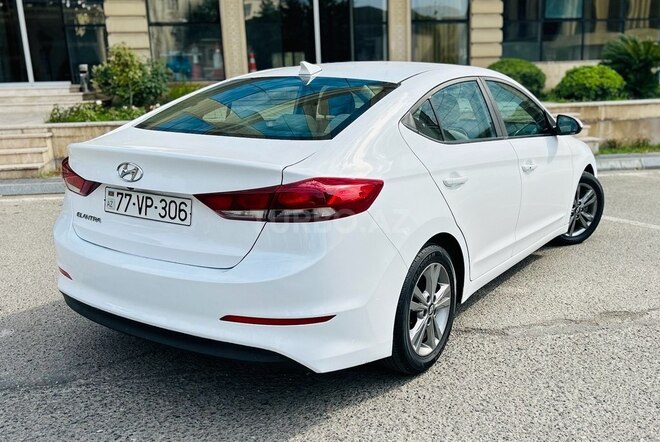 Hyundai Elantra 2018, 64,000 km - 2.0 l - Bakı