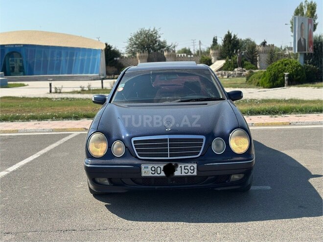 Mercedes E 240 2000, 326,000 km - 2.4 l - Saatlı