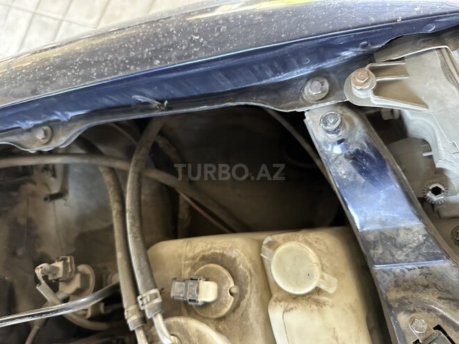 Mercedes E 240 2000, 326,000 km - 2.4 l - Saatlı