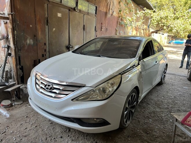 Hyundai Sonata 2012, 200,000 km - 2.4 l - Göyçay