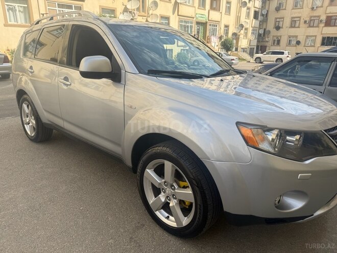 Mitsubishi Outlander 2009, 268,000 km - 3.0 l - Bakı