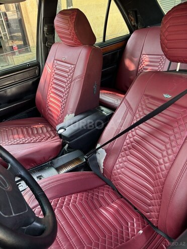 Mercedes E 220 1994, 241,500 km - 2.2 l - Beyləqan