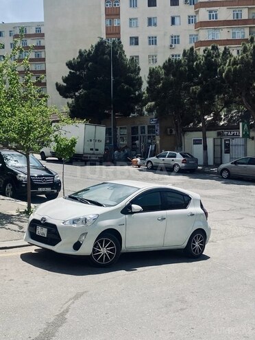 Toyota Aqua 2016, 80,000 km - 1.5 l - Bakı