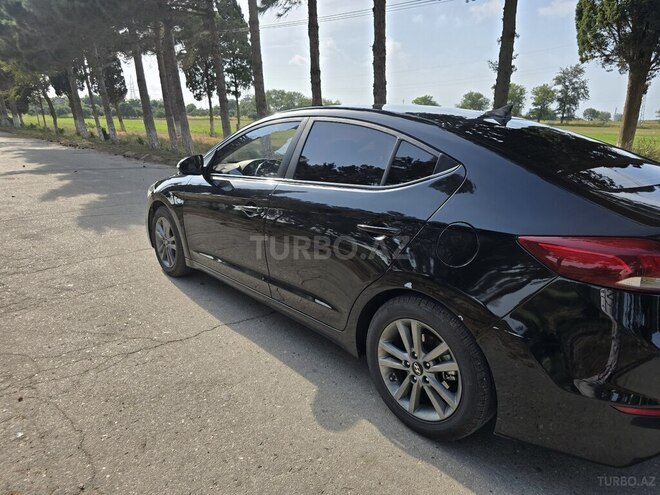 Hyundai Avante 2016, 195,000 km - 1.6 l - Bakı