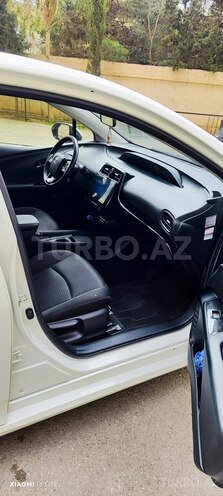 Toyota Prius 2019, 140,000 km - 1.8 l - Bakı