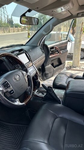 Toyota Land Cruiser 2013, 250,000 km - 4.0 l - Ucar