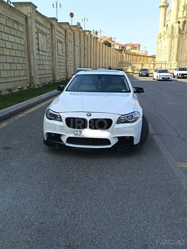 BMW 528 2015, 240,000 km - 2.0 l - Bakı