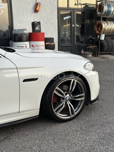 BMW 528 2015, 240,000 km - 2.0 l - Bakı