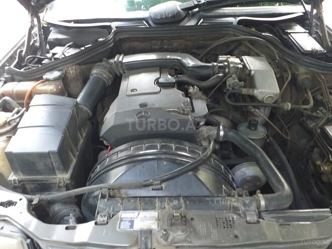 Mercedes E 200 1993, 340,000 km - 2.0 l - Zaqatala