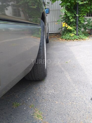 Mercedes E 200 1993, 340,000 km - 2.0 l - Zaqatala
