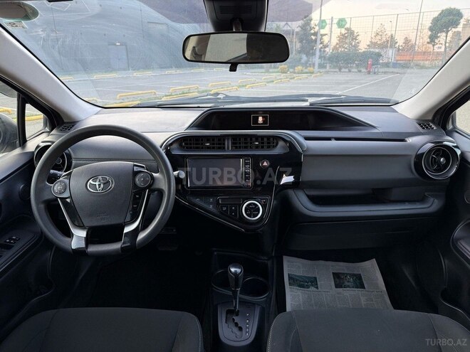 Toyota Aqua 2019, 120,000 km - 1.5 л - Bakı