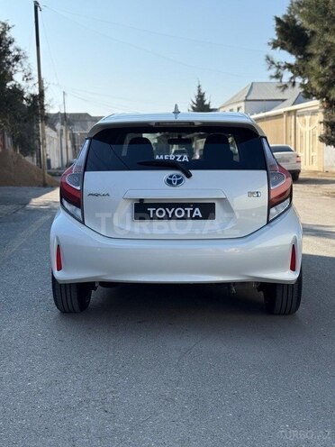 Toyota Aqua 2019, 120,000 km - 1.5 л - Bakı