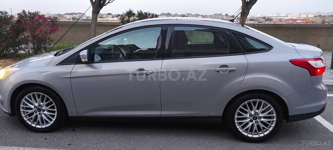 Ford Focus 2012, 137,000 km - 1.6 l - Bakı