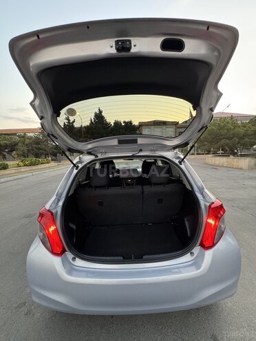 Toyota Vitz 2012, 174,000 km - 1.3 l - Bakı
