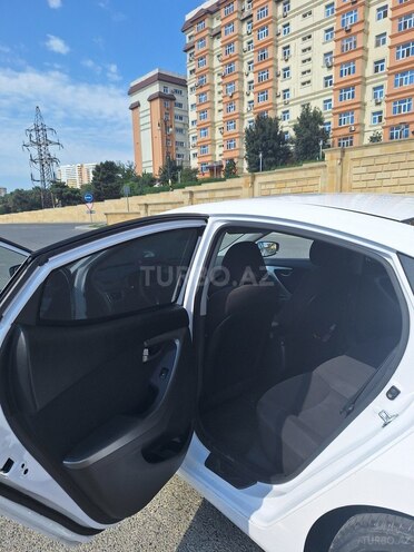 Hyundai Elantra 2015, 148,000 km - 1.8 л - Bakı