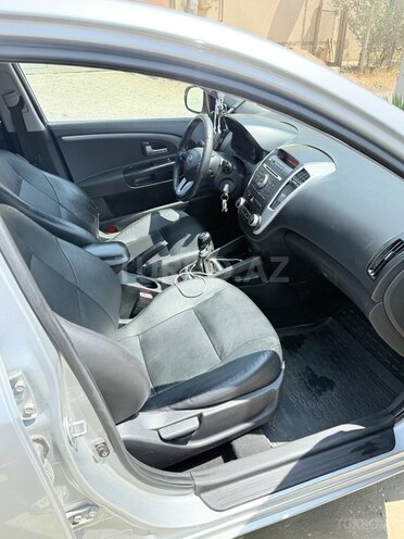 Kia Ceed 2010, 218,000 km - 1.6 л - Bakı