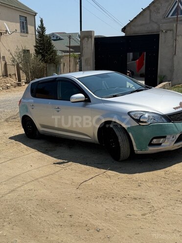 Kia Ceed 2010, 218,000 km - 1.6 л - Bakı