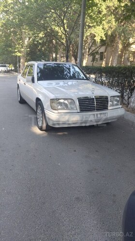 Mercedes E 220 1994, 552,000 km - 2.2 l - Bakı