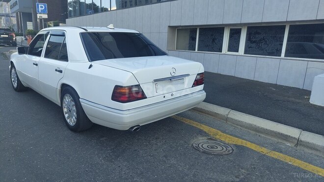 Mercedes E 220 1994, 552,000 km - 2.2 l - Bakı