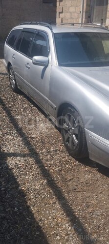 Mercedes E 220 d 2001, 834,321 km - 2.2 l - Samux