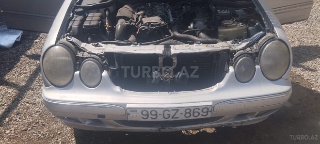 Mercedes E 220 d 2001, 834,321 km - 2.2 l - Samux