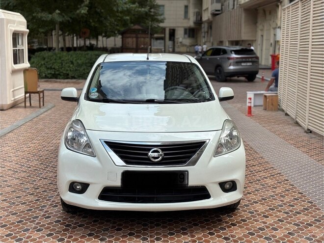 Nissan Sunny 2014, 185,000 km - 1.5 л - Bakı