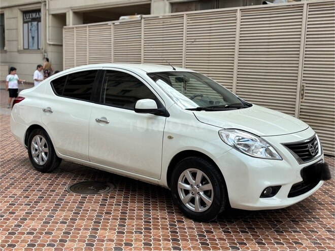 Nissan Sunny 2014, 185,000 km - 1.5 л - Bakı