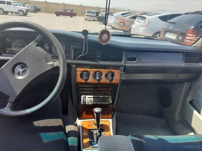 Mercedes 190 1991, 320,000 km - 2.0 l - Gəncə