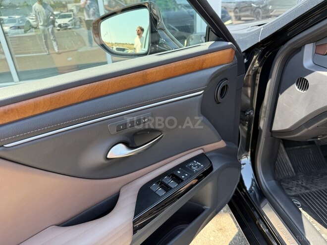 Lexus ES 250 2022, 11,000 km - 2.5 л - Bakı