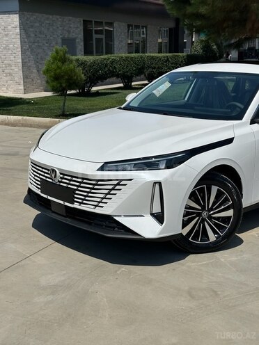 Changan Eado Plus 2025, 0 km - 1.5 л - Bakı