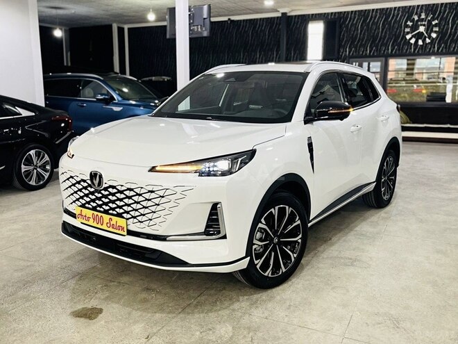 Changan CS 55 Plus 2025, 0 km - 1.5 л - Bakı