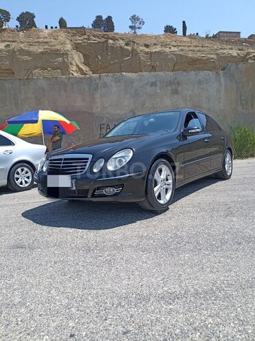 Mercedes E 240 2004, 305,956 km - 2.6 l - Bakı